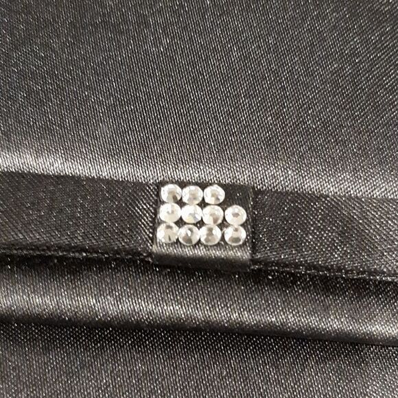 La Regale Black Wristlet Purse - Picture 3 of 10